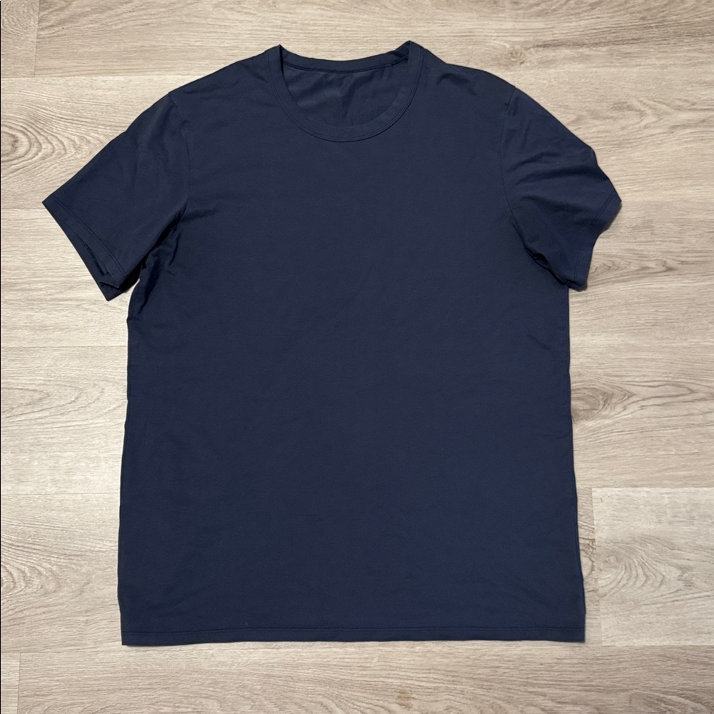 lululemon T-Shirt